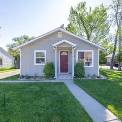 Hot tub, Privacy Fence, Pet Friendly, Great area