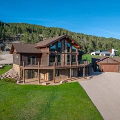 Golf Course, Sleeps 14+, Garage, Hot tub!