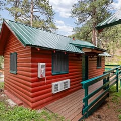 The Pondo: Cabin 8