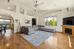 7 beds, 2.5 baths, Secret room