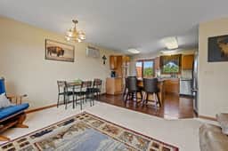Cozy Nemo Road Retreat 3 bed fenced yard