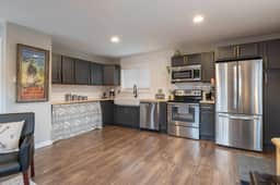 Downtown Modern-Farmhouse Studio with Hot Tub - Image 2