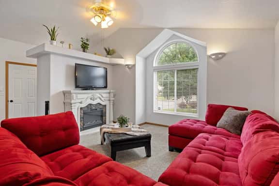 Townhouse, Fenced Yard 2bd 2Bath - Image 1
