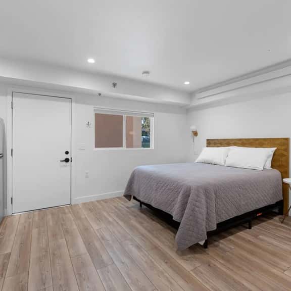 Queen City Inn #8 - Image 1
