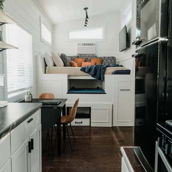 Peaceful Tiny House with Great Views and Wildlife! - Image 1