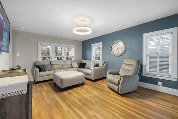 No airbnb fees! Cleaning fee only 2bedroomDowntown