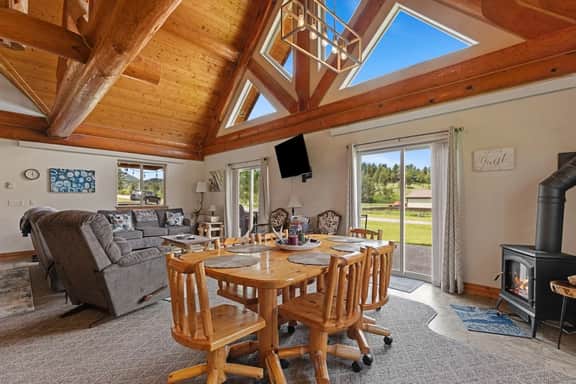 Creekside Gem at Sheridan Lake