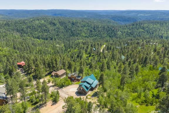 Eagle's Landing Lodge