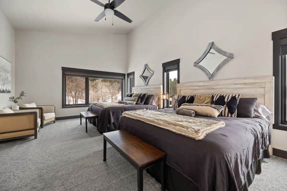 Modern Mountain Retreat