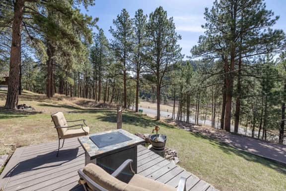 Forest Cabin, Hottub, 7 beds,