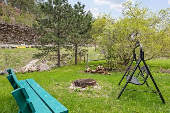 The Pondo: Cabin 8 - Image 3