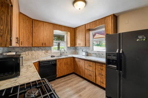 The Pondo: Cabin 1, 2 bedroom, 2 bed, kitchen