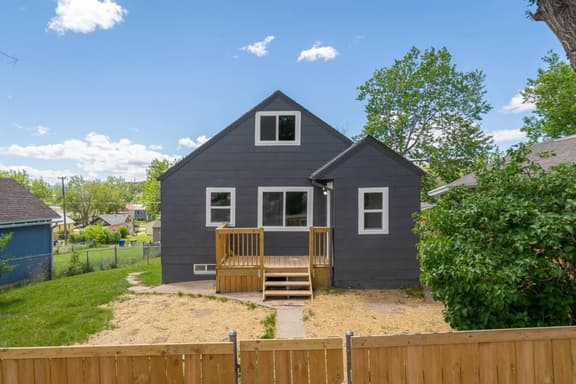 Cozy Stay - Close to Monument Arena