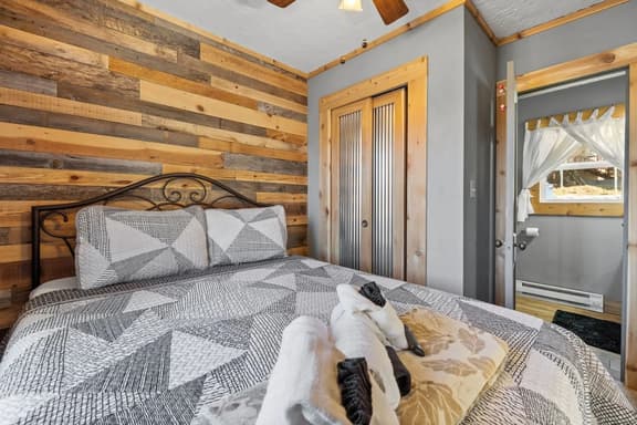 Walsh's Studio Cabin