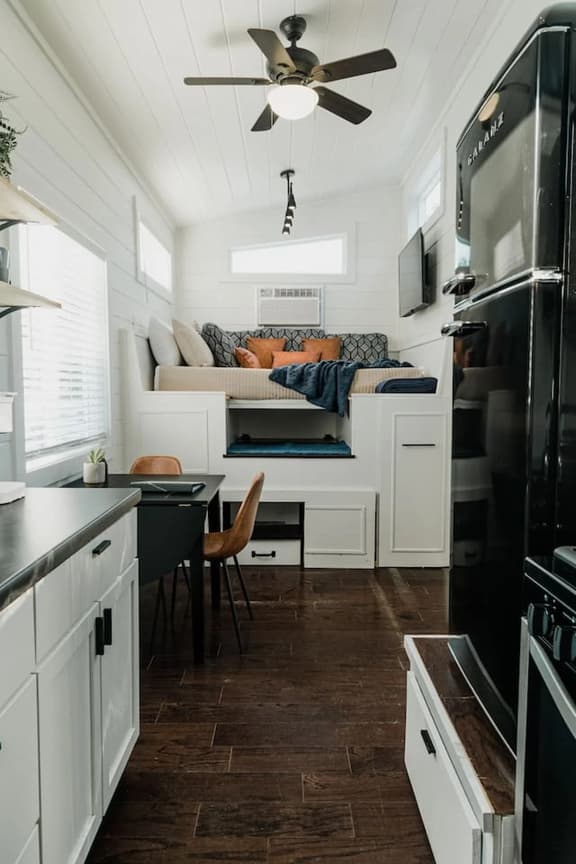 Peaceful Tiny House with Great Views and Wildlife!