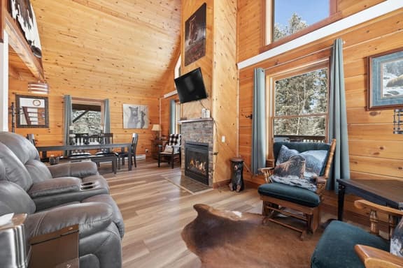 The Lincoln Lodge Cabin