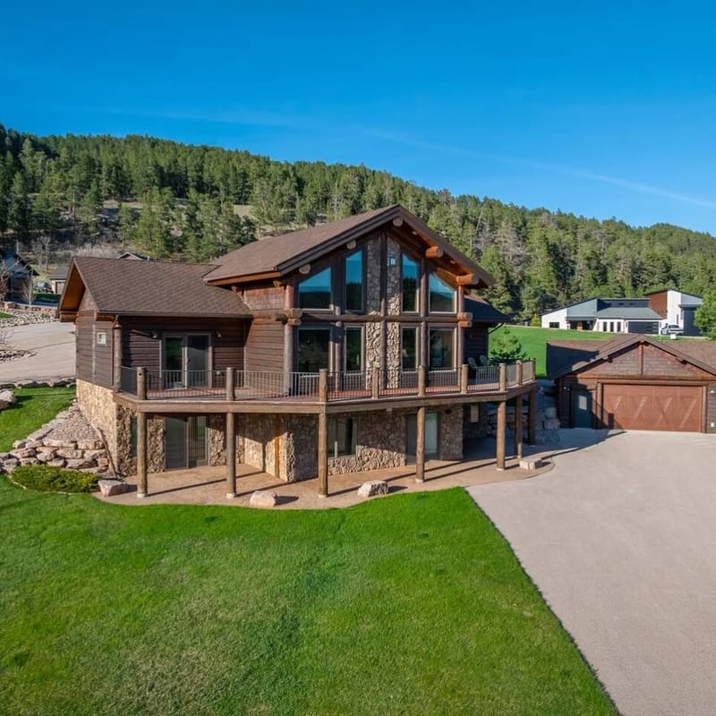 Golf Course, Sleeps 14+, Garage, Hot tub!